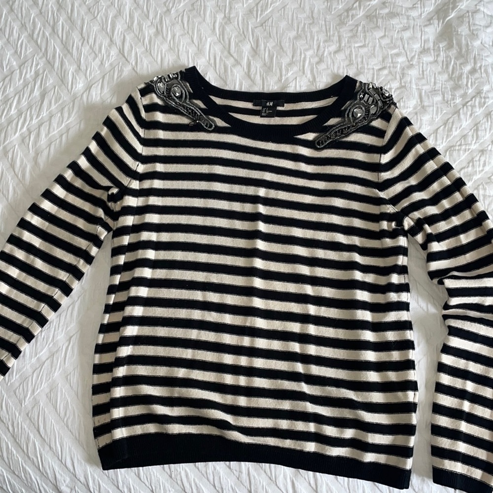 Woman’s, H & M, sweater
